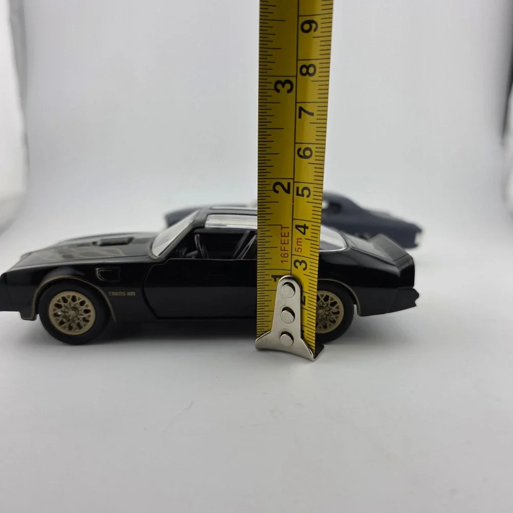 Jada Toys 1970 Chevelle SS + 1977 Pontiac Firebird Smokey Bandit Diecast Lot‎